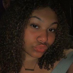 Meet your Posher, Mackenzie